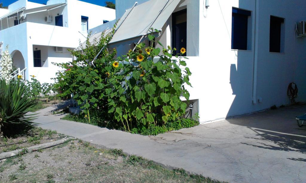 Iro Apartments Paralia Agias Foteinis Ngoại thất bức ảnh