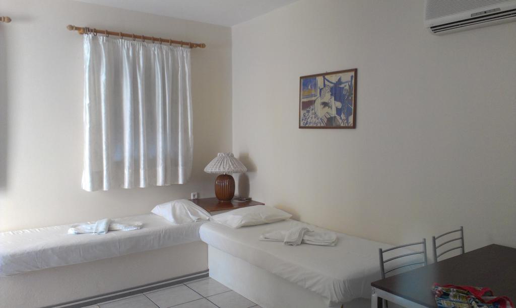 Iro Apartments Paralia Agias Foteinis Phòng bức ảnh